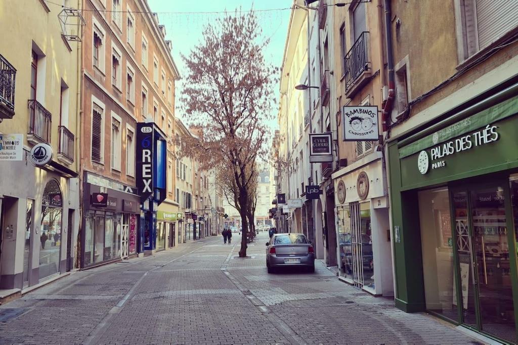 Appartement Cosy Dans Les Rues Pietonnes Grenoble Exterior foto